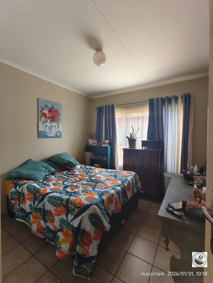 2 Bedroom Property for Sale in Vaalpark Free State